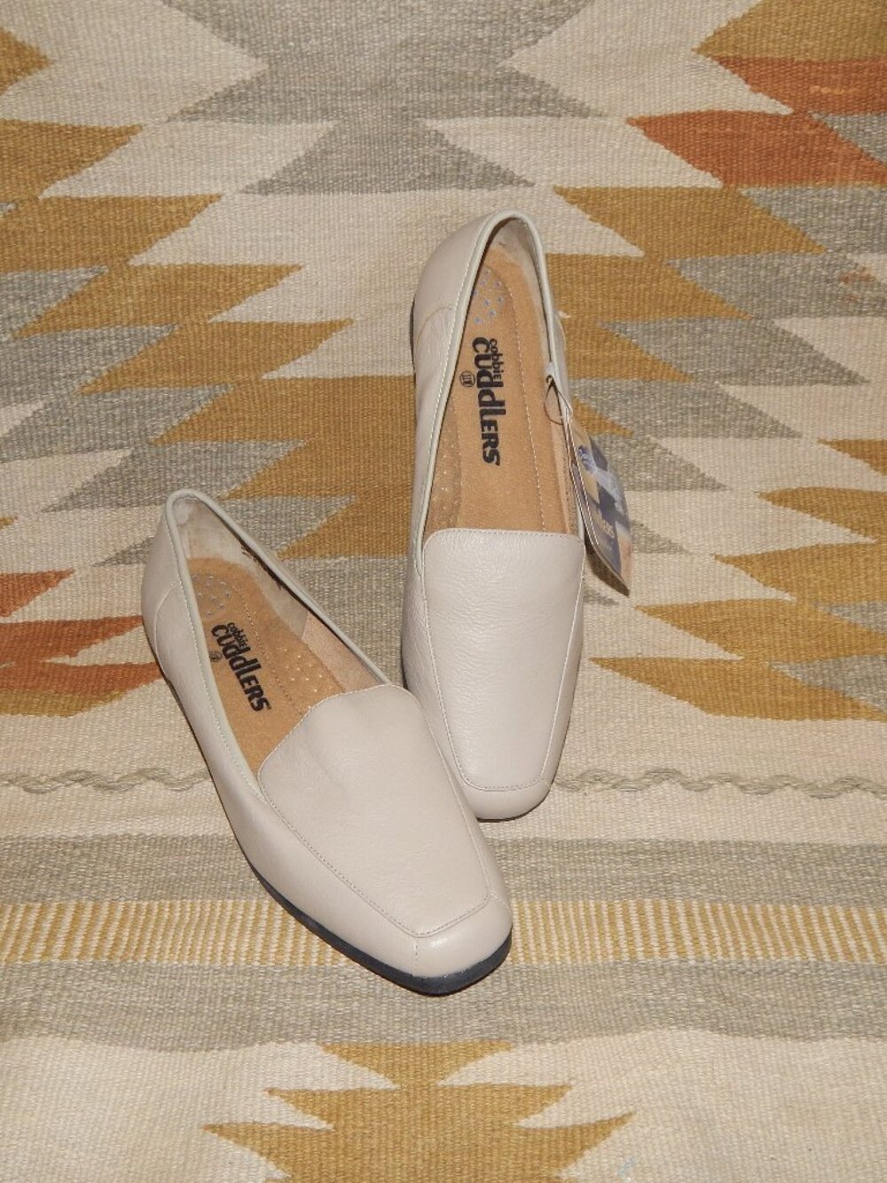 NWT Cobbie Cuddlers Women's 11 Wide Tan Leather Loafer Shoes - Dream Air Comfort